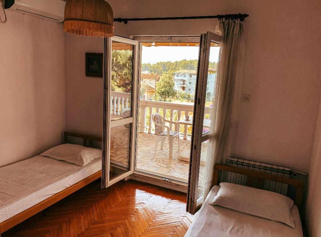 Peaceful, Cosy Tivat Guesthouse Exterior foto